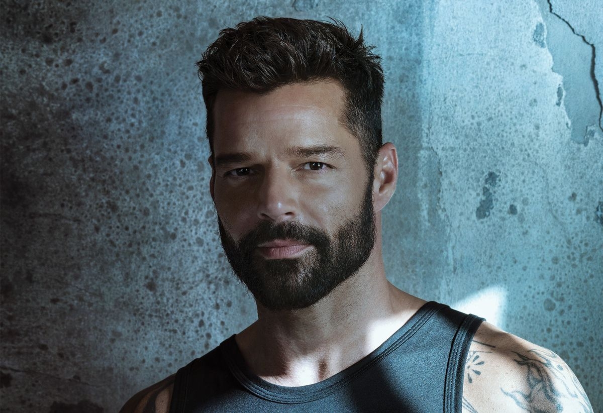 Ricky Martin negó las acusaciones de violencia doméstica hechas por su sobrino, que causaron que se emitiera una orden re alejamiento