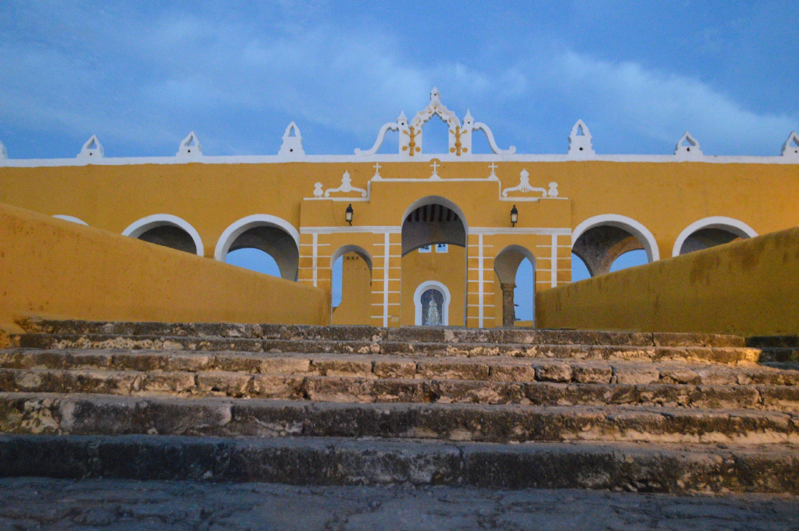 El convento franciscano de Izamal una joya de la historia