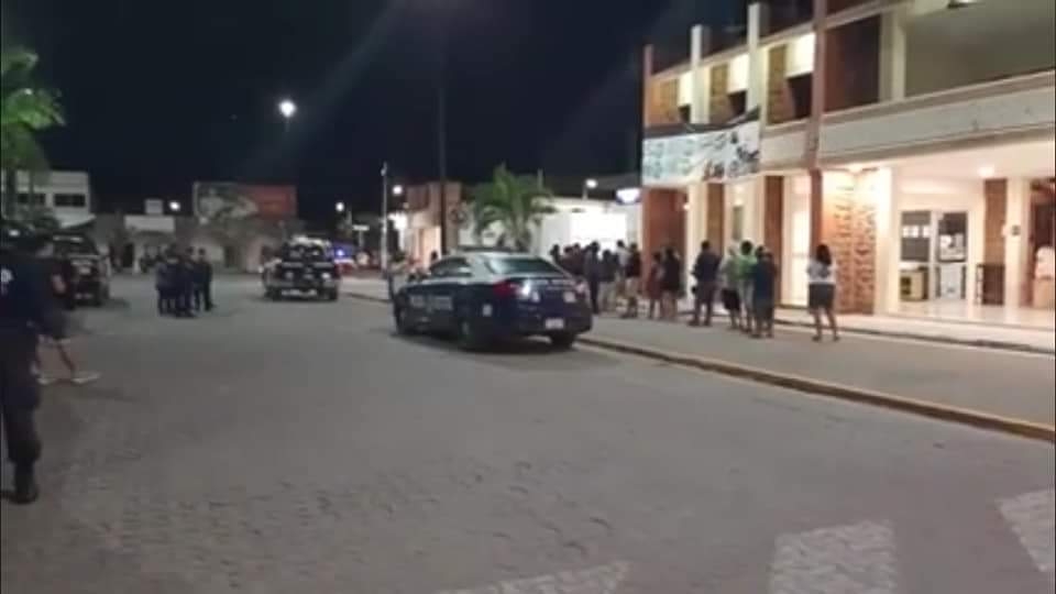 Las autoridades llegaron a resguardar la zona Las autoridades llegaron a resguardar la zona