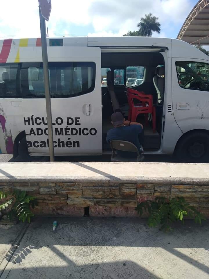 Se quejan habitantes de mal uso de ambulancias