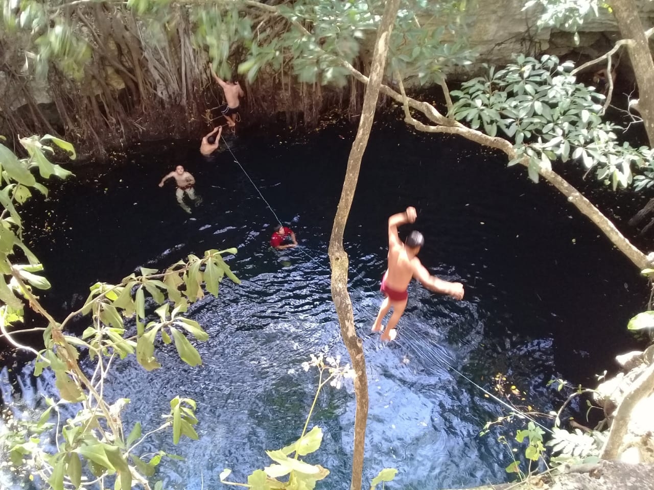 Kukulcán es el primer cuerpo de agua de la comunidad, un sitio habilitado para que los visitantes puedan acampar