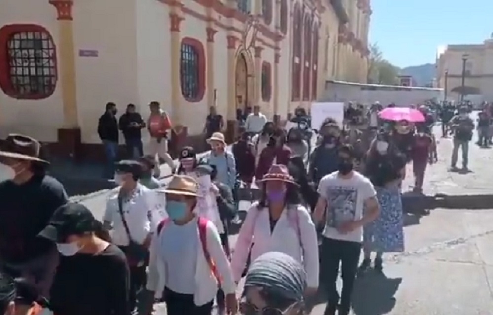 Estudiantes de medicina exigen justicia por Mariana.