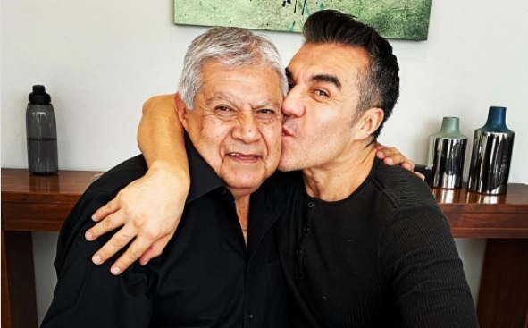 Foto: Instagram Adrián Uribe