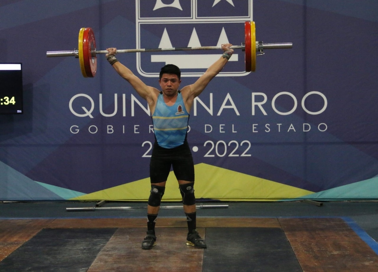 Los pesistas quintanarroenses han permanecido entrenado aún con la pandemia.