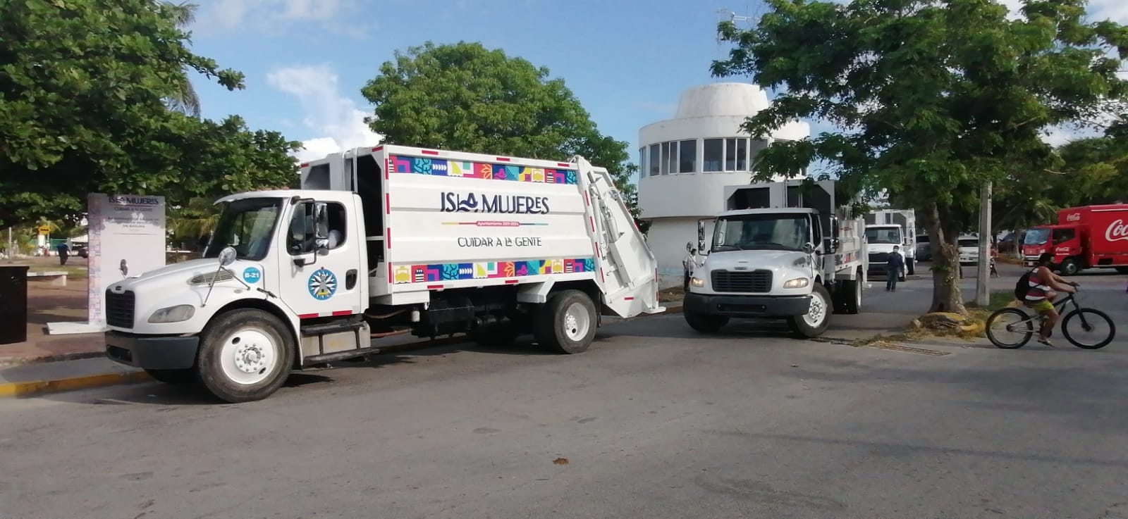 Ultramar acepto conceder crédito para cruzar a diario los camiones de basura a las 5:00 horas Ultramar acepto conceder crédito para cruzar a diario los camiones de basura a las 5:00 horas