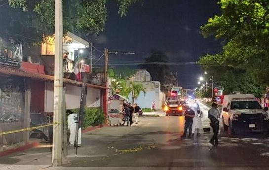 Al lugar llegaron los elementos de la Policía Quintana Roo quienes acordonaron la zona