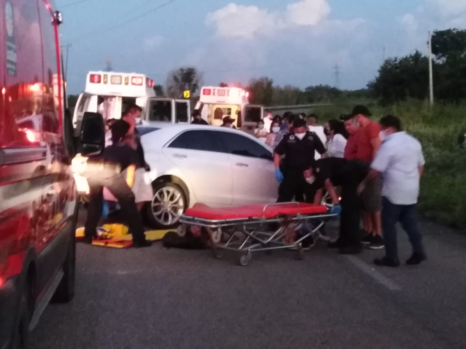 Al lugar arribaron ambulancias de la SSP para apoyar con los labores de rescate de los lesionados
