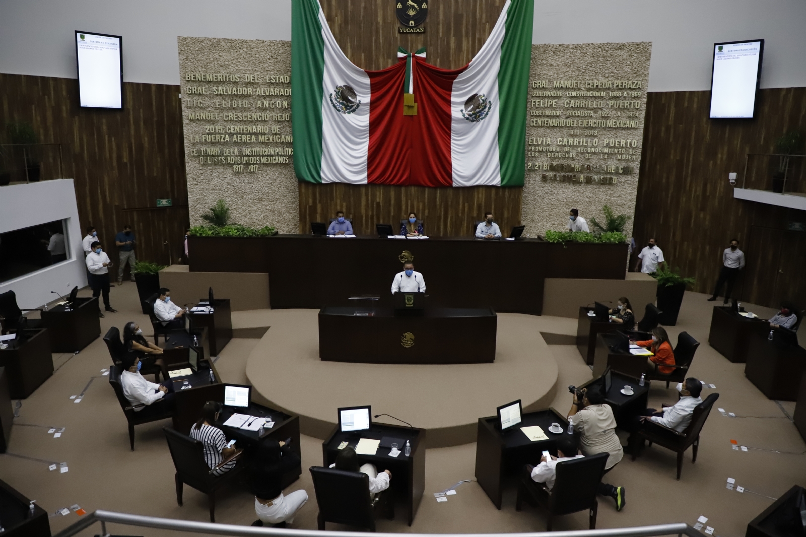 Se cancelará la partida de pago de celulares para el personal operativo y administrativo