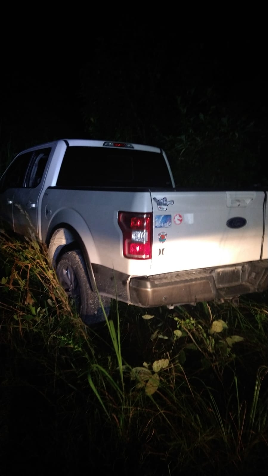 El GPS de la camioneta ayudó a ubicarla, pues fue abandonada detrás de una empresa en la Isla de Cozumel El GPS de la camioneta ayudó a ubicarla, pues fue abandonada detrás de una empresa en la Isla de Cozumel