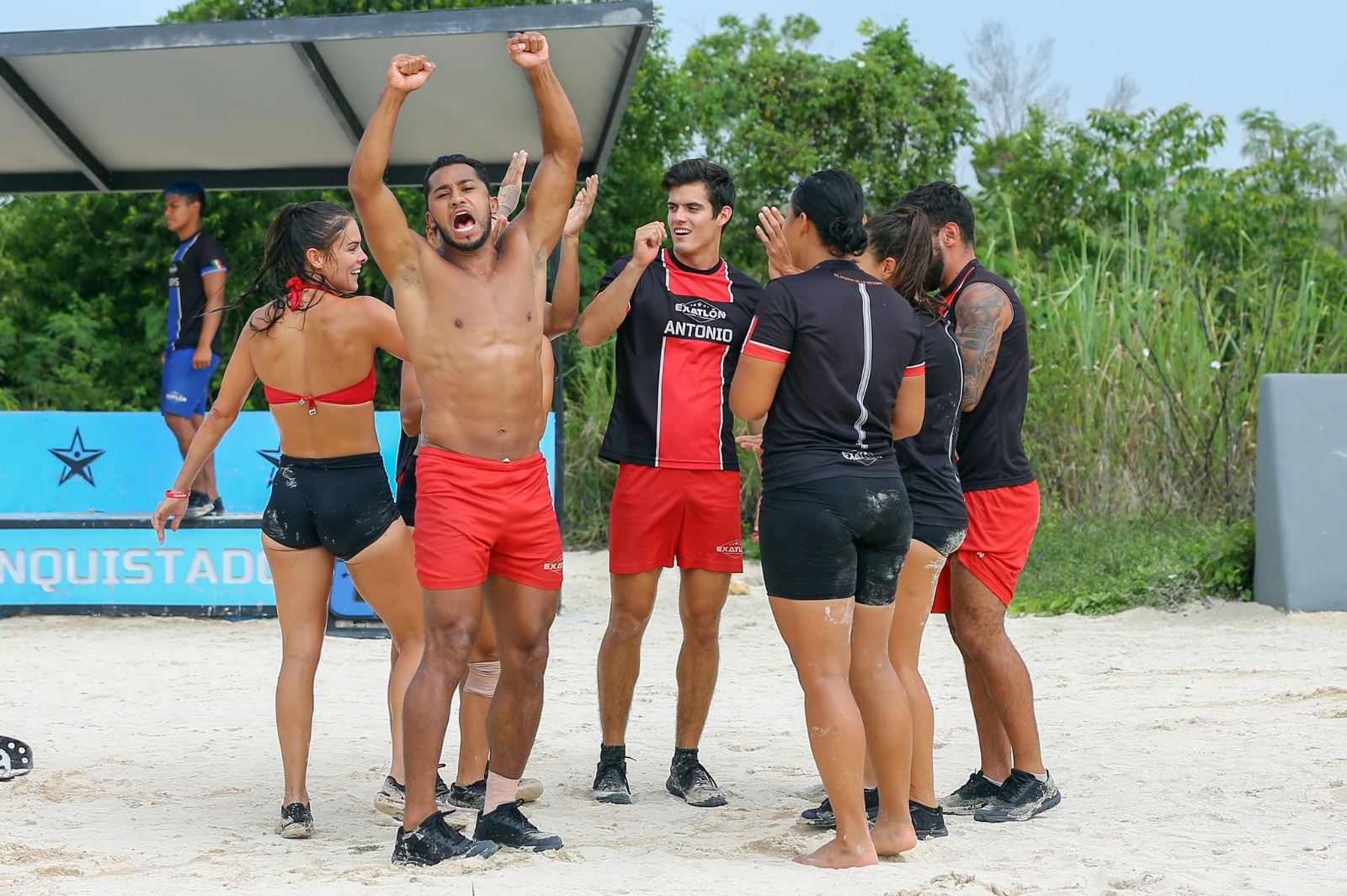 El último punto de la victoria lo dio Nataly de los Guardianes en Match Point contra los Conquistadores