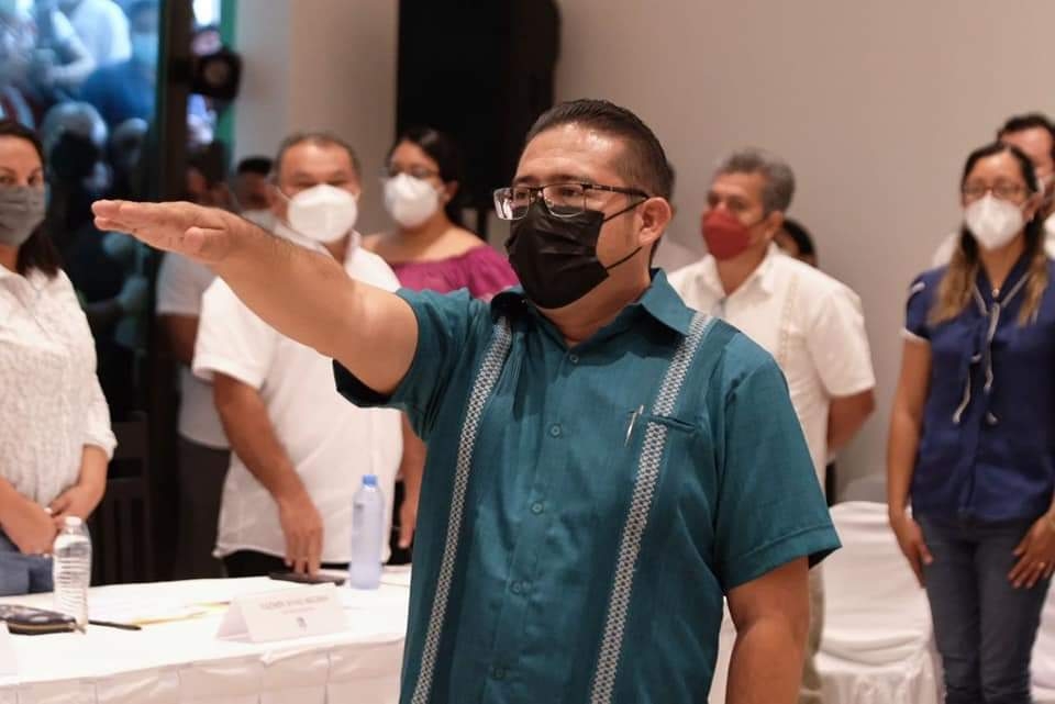 El ahora exfuncionario era mencionado en la denuncia por juicio político presentado contra la Alcaldesa de Puerto Morelos El ahora exfuncionario era mencionado en la denuncia por juicio político presentado contra la Alcaldesa de Puerto Morelos