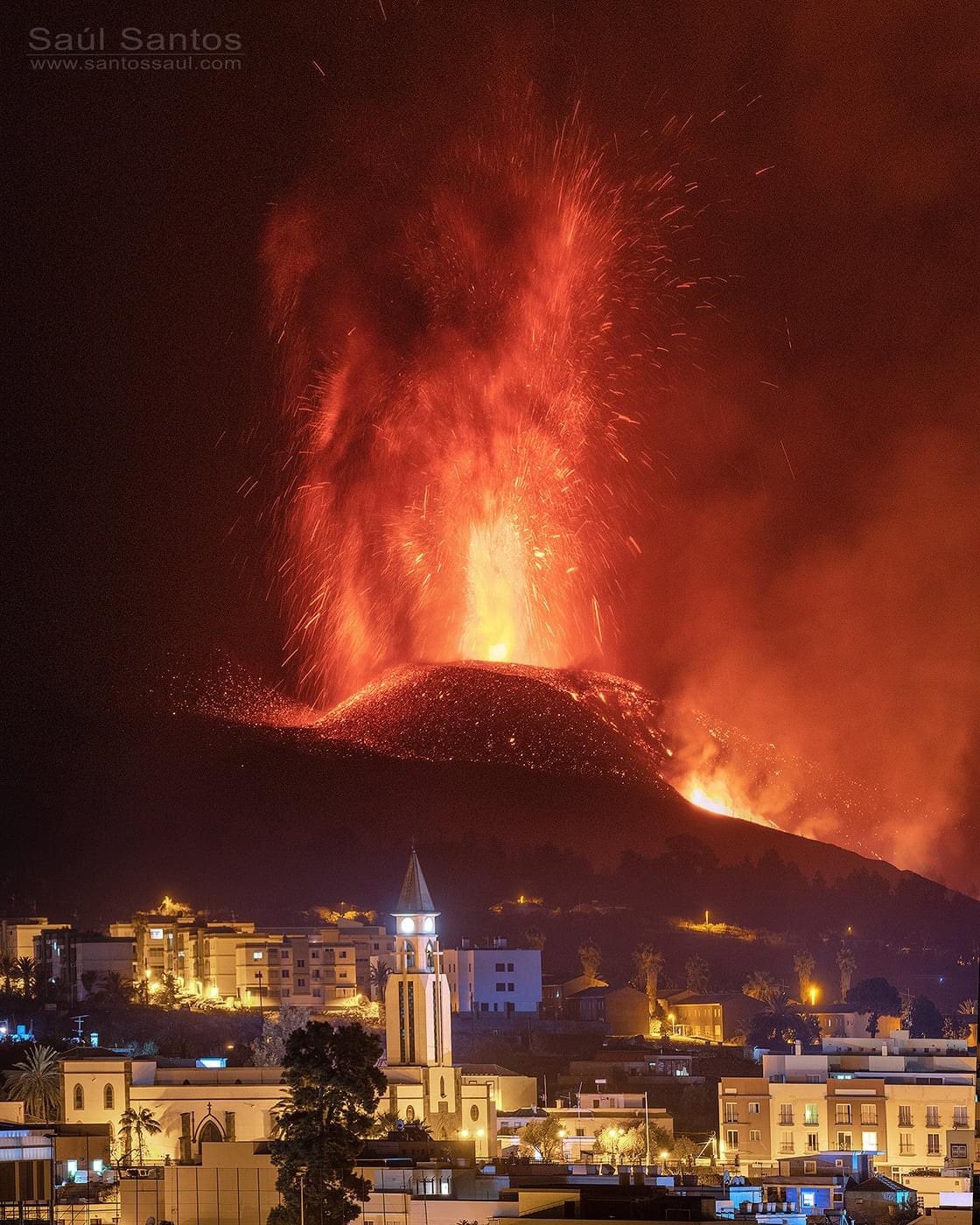 Volcán de la Palma cumple un mes en erupción