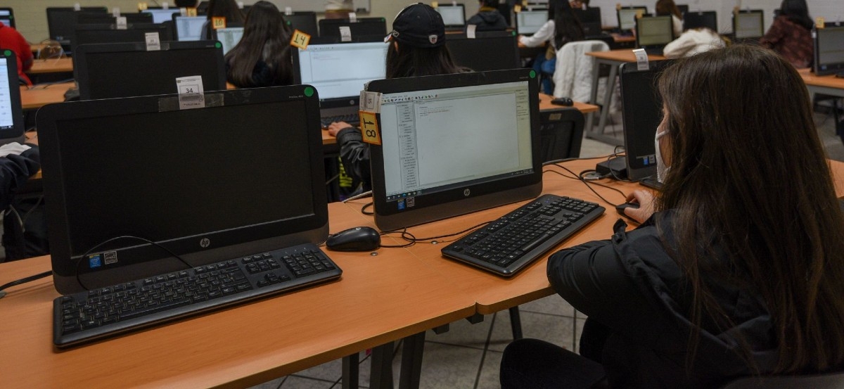 Es importante que los aspirantes cuenten con dos correos electrónicos personales e intransferibles Es importante que los aspirantes cuenten con dos correos electrónicos personales e intransferibles