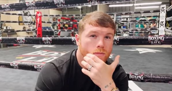 Saúl ‘Canelo’ Álvarez vivió un momento incómodo el sábado pasado, mientras realizaba calentamiento para salir a su combate contra Caleb Plant