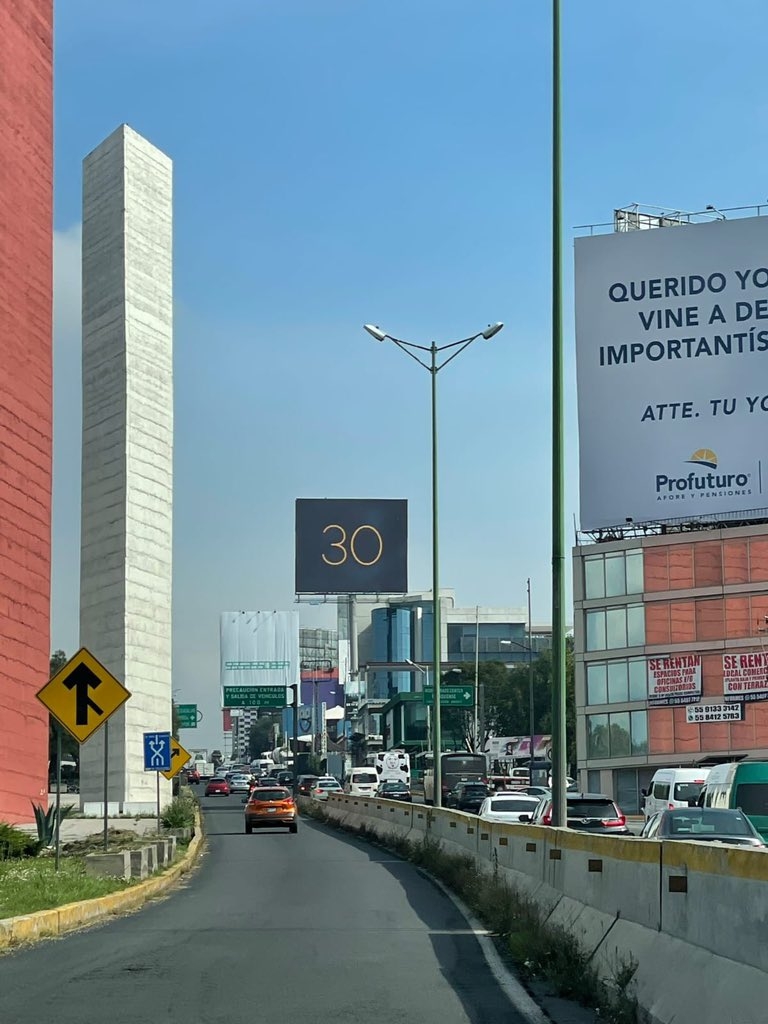 El logo “30” comenzó a proyectarse en los edificios más emblemáticos de las principales ciudades del mundo