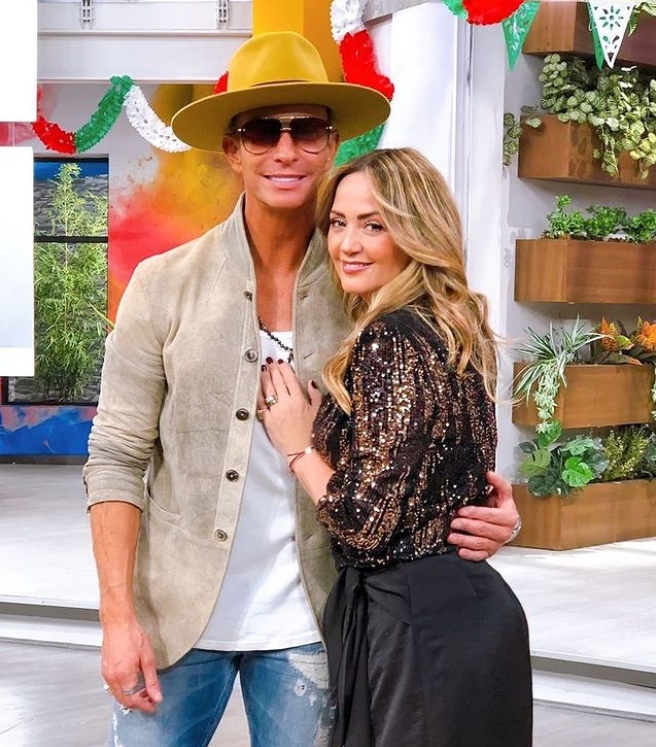 Conoce como fue el día en que Erik Rubín, esposo de Andrea Legarreta corrió sin ropa en un hotel Conoce como fue el día en que Erik Rubín, esposo de Andrea Legarreta corrió sin ropa en un hotel