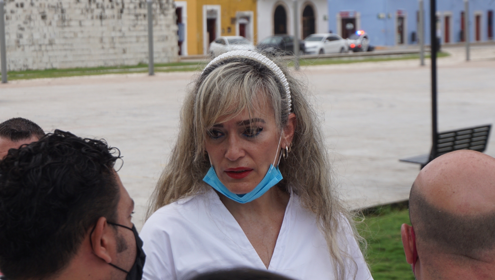 La secretaria dijo que esta orden sólo se debió porque los proveedores que tenían hasta al momento cobraban el doble por ración de comida La secretaria dijo que esta orden sólo se debió porque los proveedores que tenían hasta al momento cobraban el doble por ración de comida