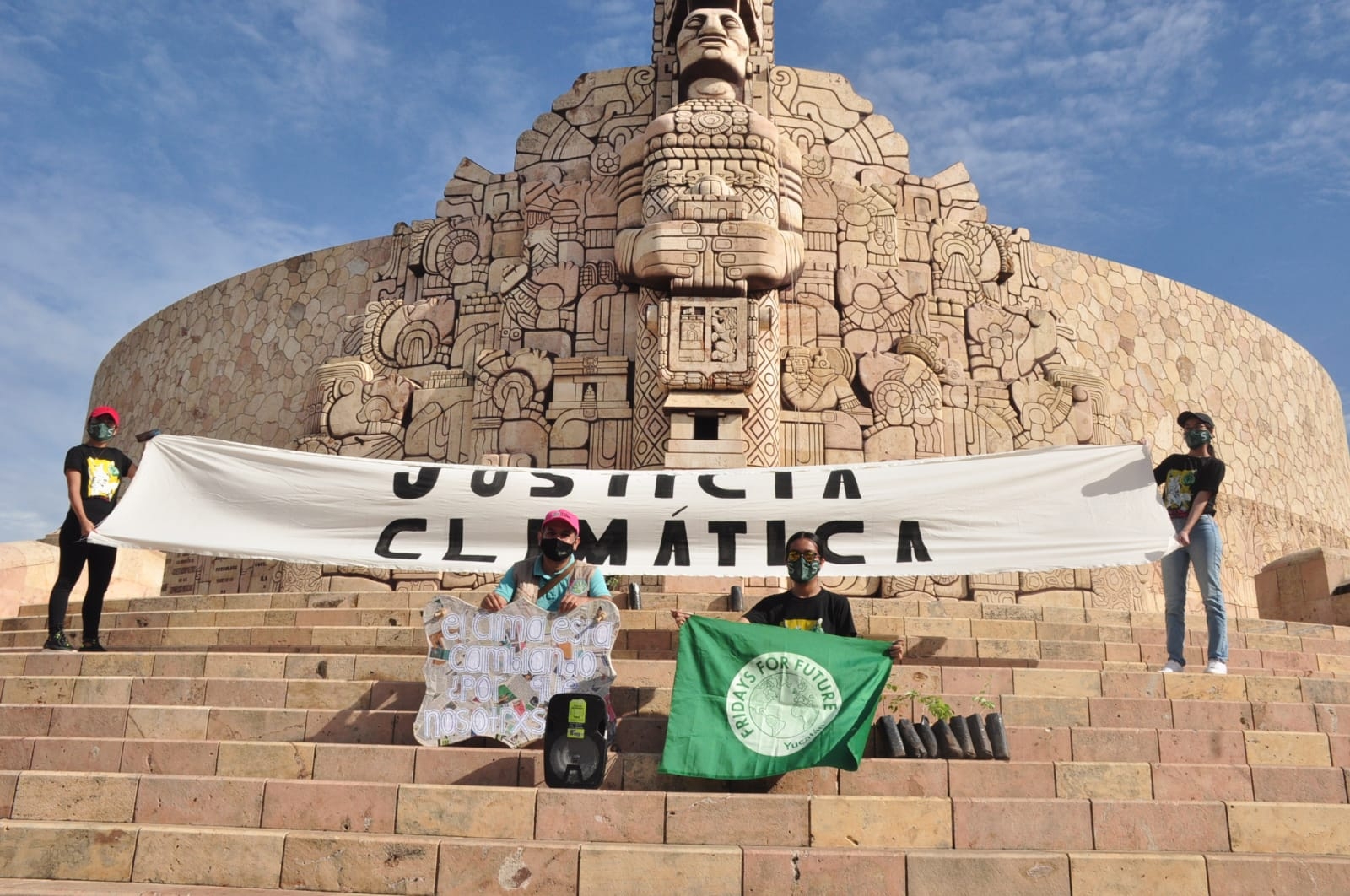 Fridays For Future Yucatán participó en la iniciativa de ley de cambio climático que impulsó la administración de Mauricio Vila Dosal Fridays For Future Yucatán participó en la iniciativa de ley de cambio climático que impulsó la administración de Mauricio Vila Dosal