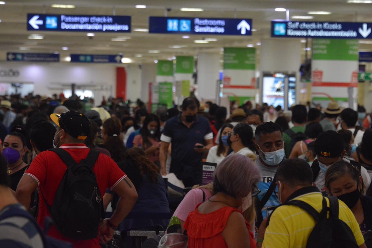 Algunos turistas confesaron que ni su agencia de viajes, ni la aerolínea les notificó el suceso violento Algunos turistas confesaron que ni su agencia de viajes, ni la aerolínea les notificó el suceso violento