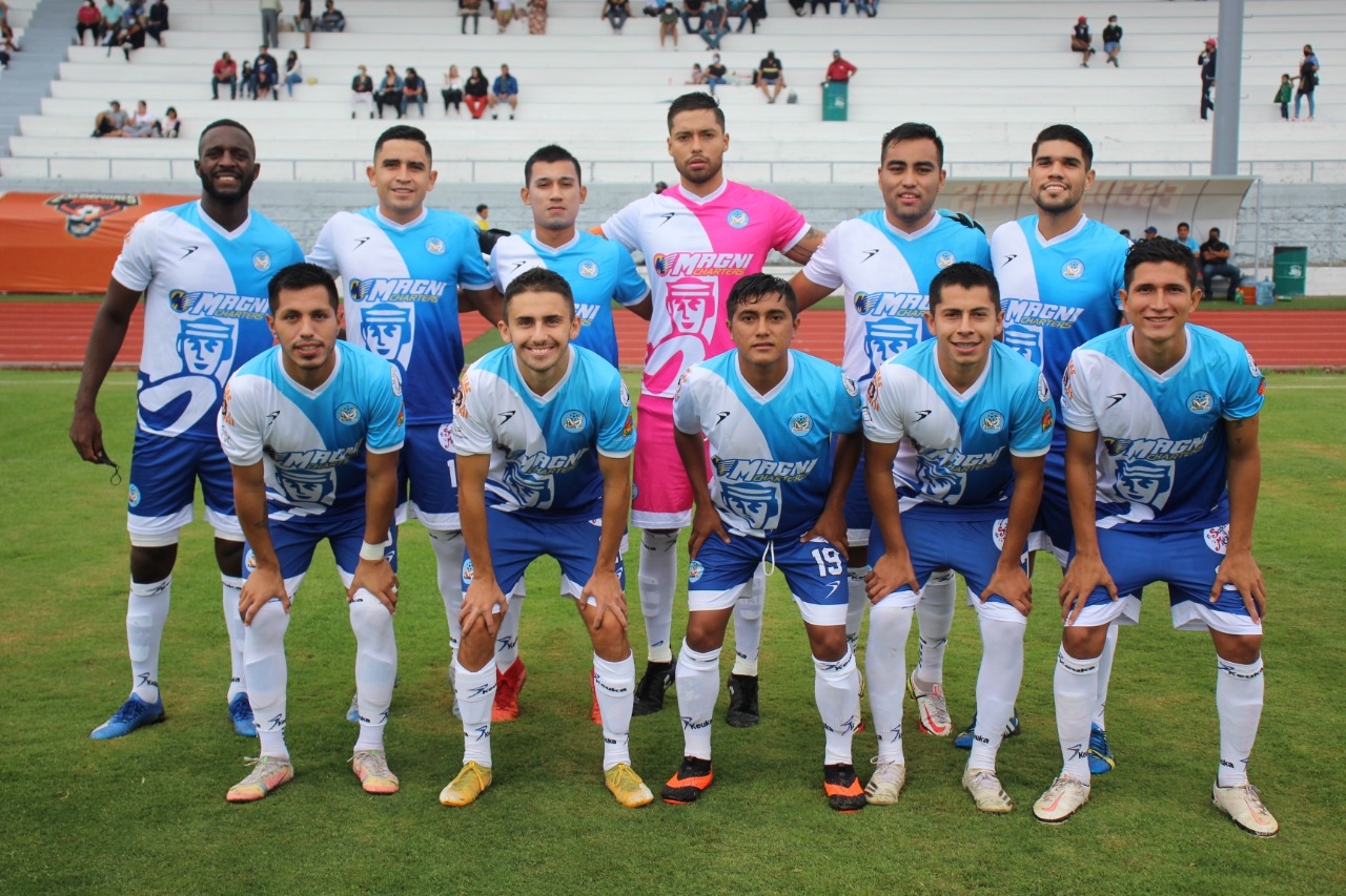 Los chacmoles impusieron su estilo y se apropiaron del control de la pelota, mientras los locales luchaban por romper el esquema Los chacmoles impusieron su estilo y se apropiaron del control de la pelota, mientras los locales luchaban por romper el esquema