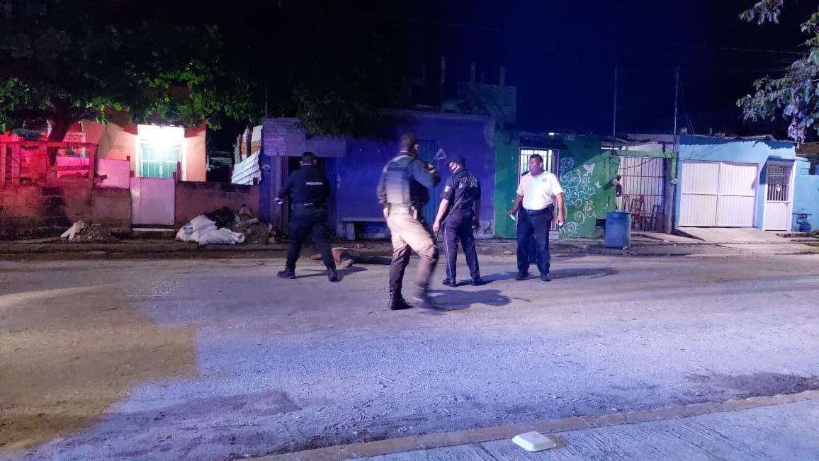 El hombre cayó boca abajo a la cinta asfáltica perdiendo la vida de manera instantánea