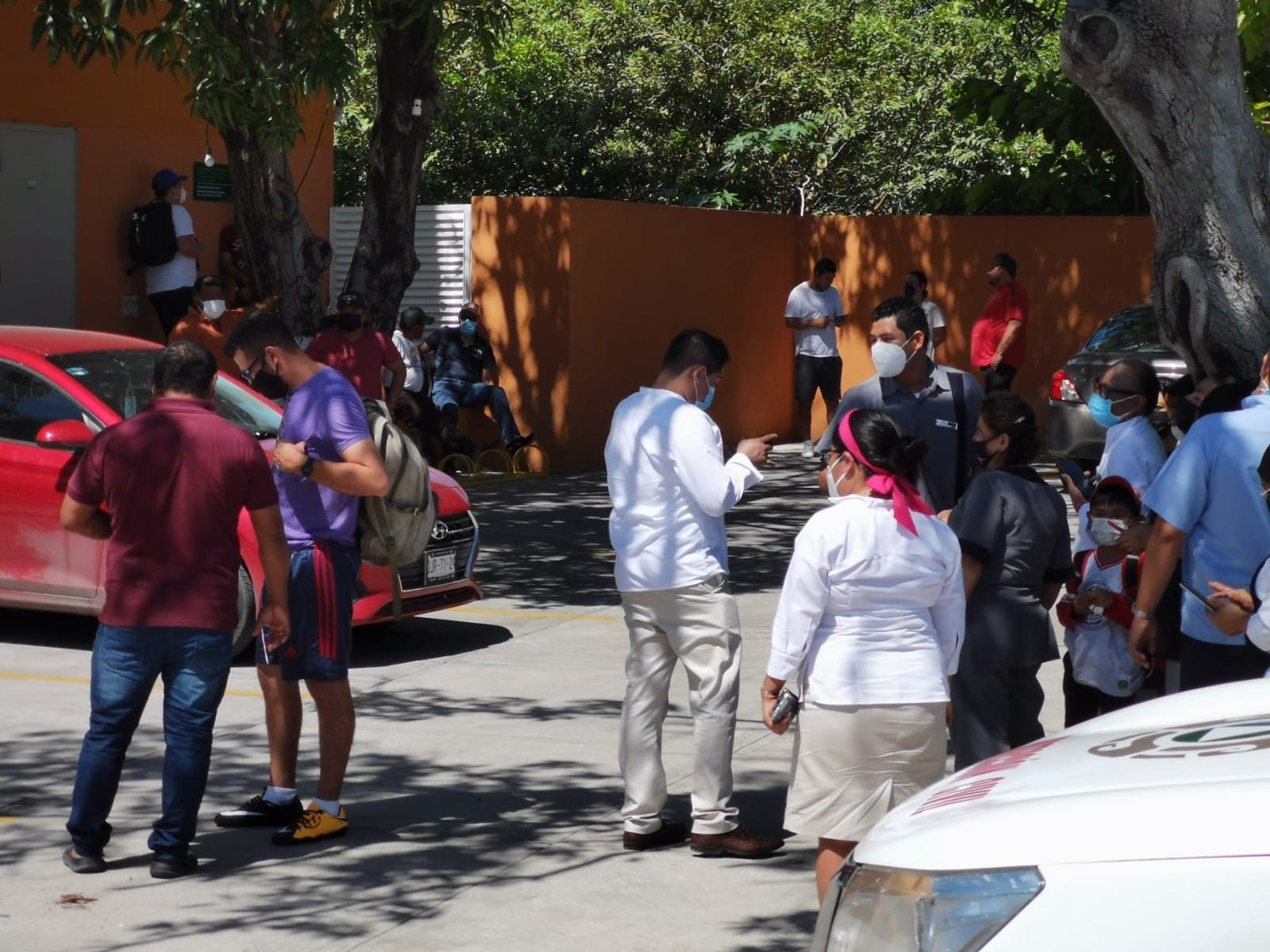 Los hechos se registraron cerca de las 15:00 horas, cuando las alarmas contra incendio se activaron en el Hotel City express Junior
