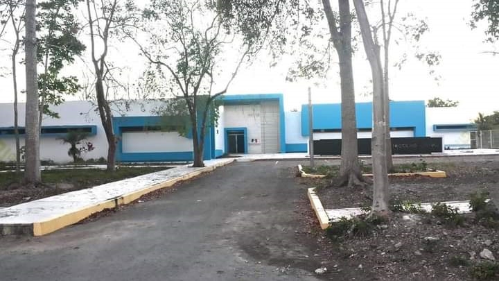 El Hopsital de Nicolás Bravo en Quintana Roo se inició a construir en 2011 y lleva un gasto de 71 millones 963 mil 316 pesos El Hopsital de Nicolás Bravo en Quintana Roo se inició a construir en 2011 y lleva un gasto de 71 millones 963 mil 316 pesos