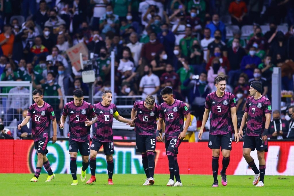 La selección de México se enfrentará esta noche contra Ecuador, en el Bank America Stadium de Charlotte, Carolina del Norte, en un enfrentamiento amistoso de exhibición