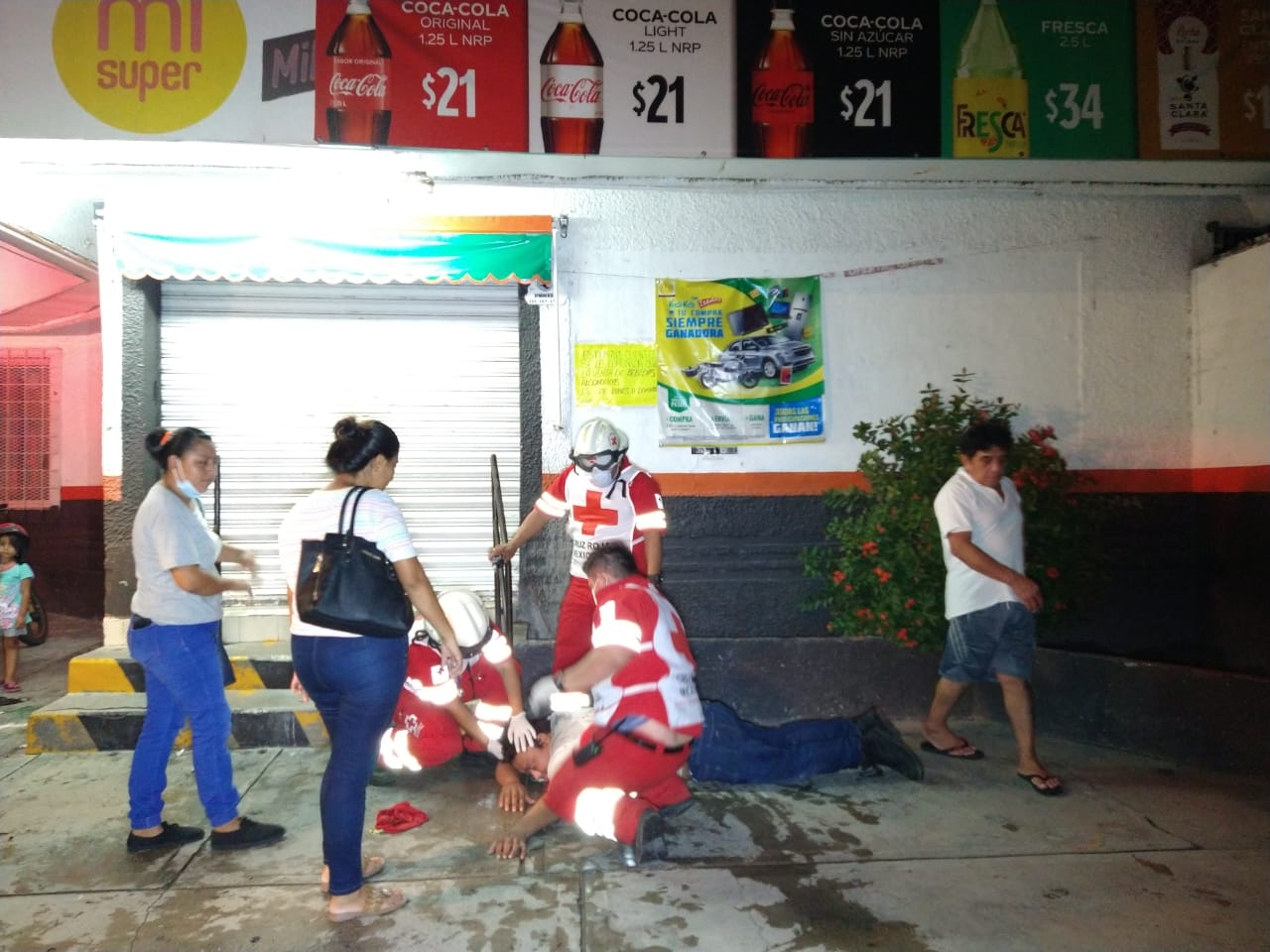 Al calor de las copas comenzaron a discutir por viejos problemas laborales Al calor de las copas comenzaron a discutir por viejos problemas laborales