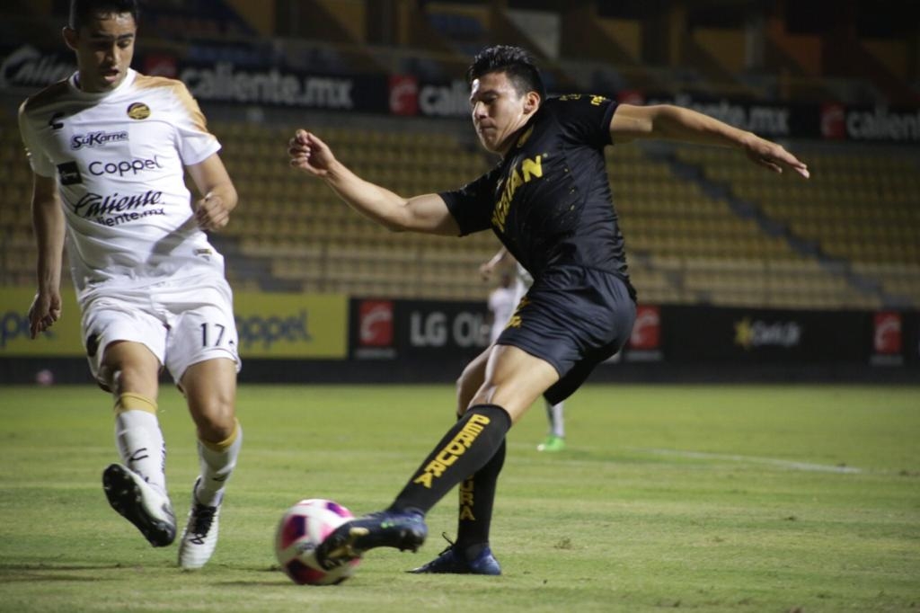 Los astados salieron tratando de hacer un muy valiente e inteligente partido, pero no les alcanzó Los astados salieron tratando de hacer un muy valiente e inteligente partido, pero no les alcanzó