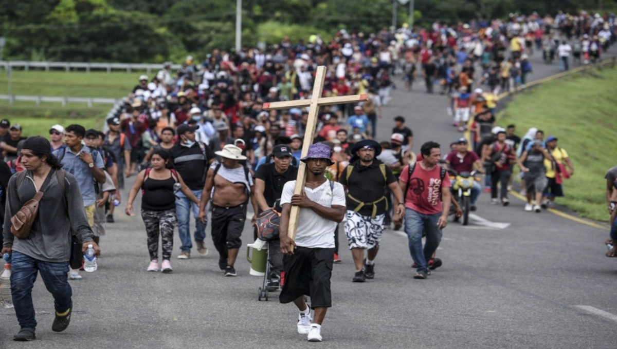 Cuerpos de emergencia y la Secretaría de Marina Armada de México buscan a un niño migrante de 11 años
