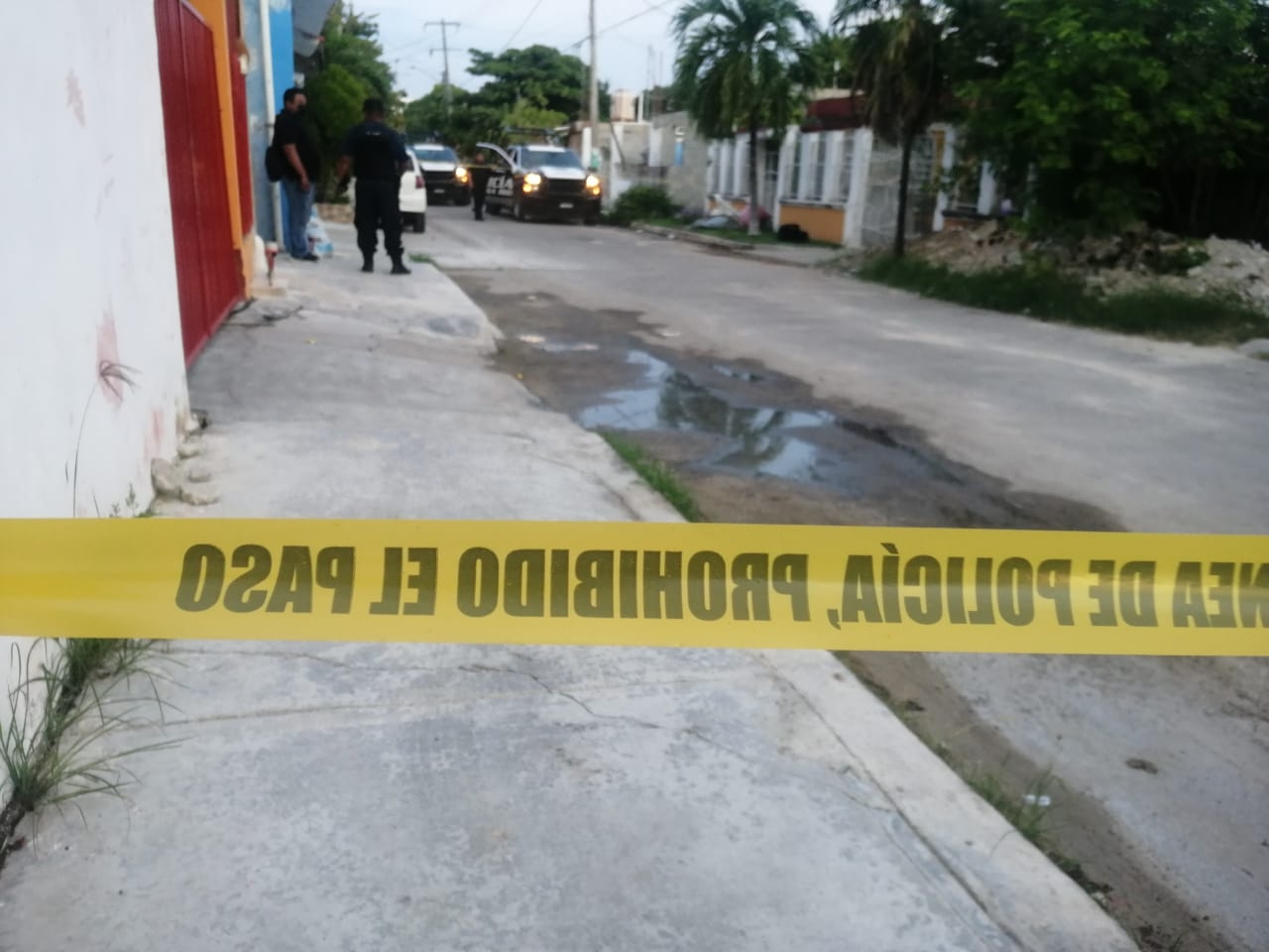 Las autoridades acordonaron el área y se encuentran investigando los hechos Las autoridades acordonaron el área y se encuentran investigando los hechos