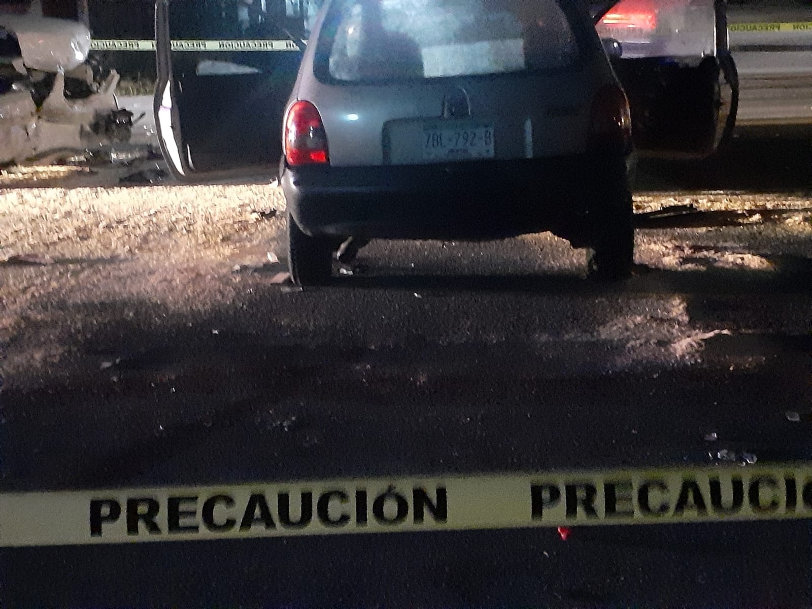 Después del accidente, el párroco que viajava en uno de los autos fue hospitalizado por quedar en shock y sufriendo lesiones menores