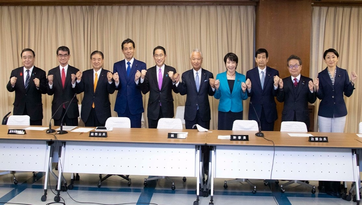Fumio Kishida fue elegido como nuevo primer ministro de Japón luego de vencer en las primarias al partido gobernante. Fumio Kishida fue elegido como nuevo primer ministro de Japón luego de vencer en las primarias al partido gobernante.