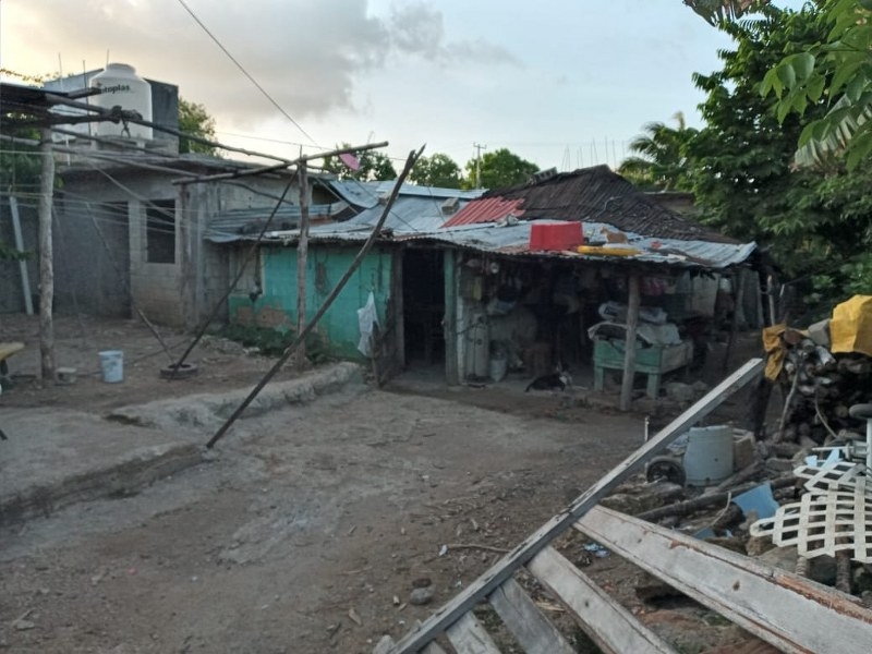 En esta casa, una mujer de Chetumal abusaba y grababa a sus hijos menores de edad para enviar el material a su esposo, encarcelado En esta casa, una mujer de Chetumal abusaba y grababa a sus hijos menores de edad para enviar el material a su esposo, encarcelado