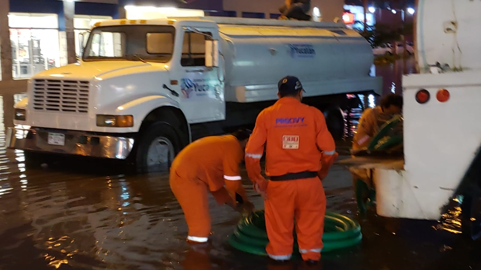 Protección Civil confirmó que el poniente de Mérida tuvo la parte más fuerte de la lluvia y que los siguientes días podría volver a llover