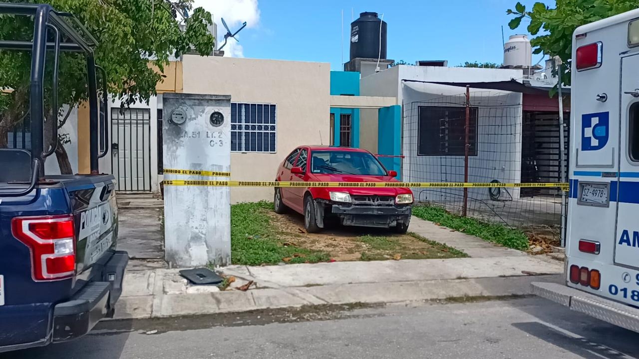 El cuerpo fue bajado y trasladado a las instalaciones de la Fiscalía en espera de que sea reclamado