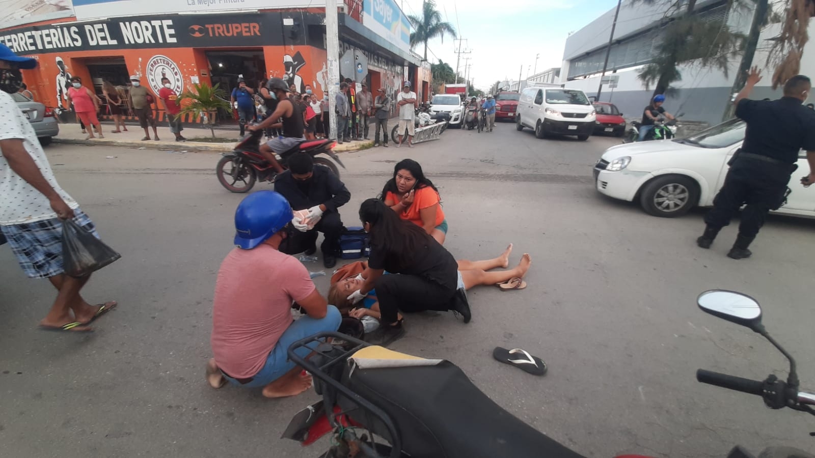 La mujer fue trasladada al Centro de Salud mientras que el responsable fue consignado por las autoridades