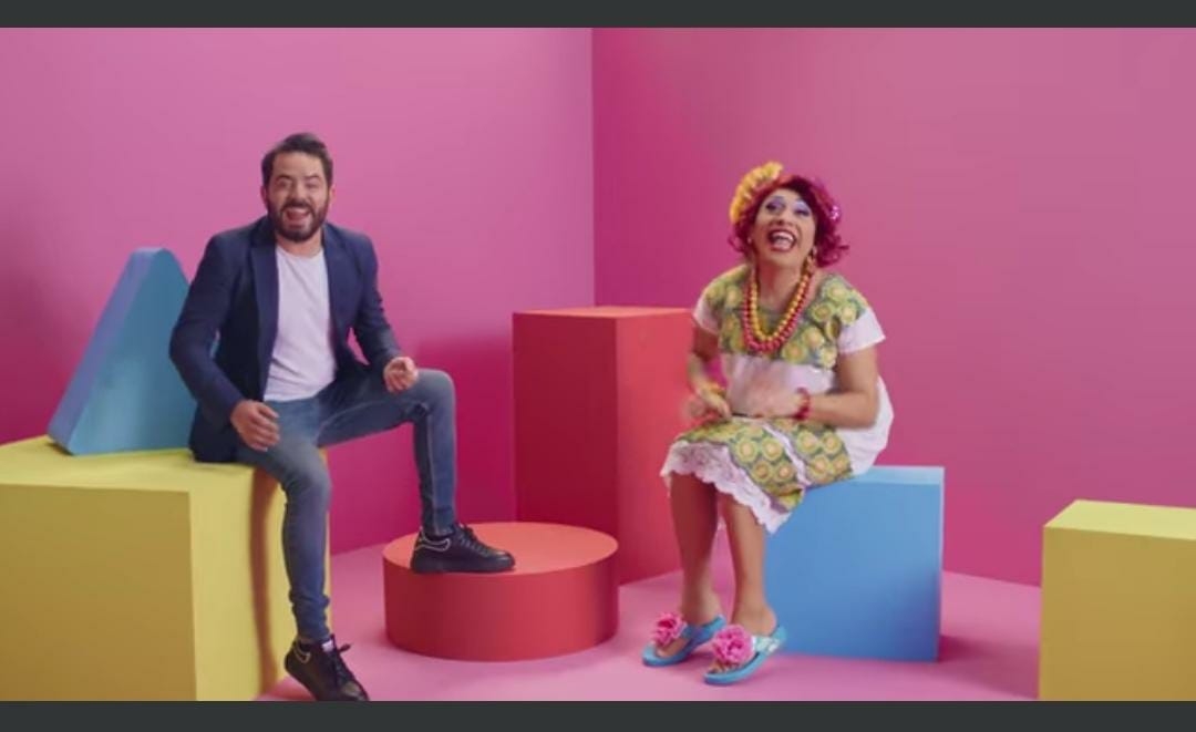 José Eduardo y Roberta Pérez Sosa comparten un comercial para una empresa nacional