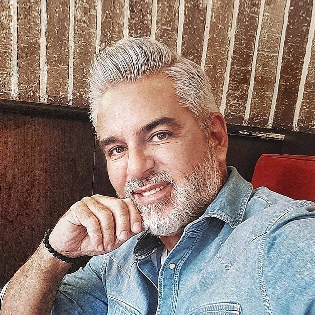 El hijo del conferencista argentino reconoció el cadáver de su padre, Daniel Cipolat, mediante el tatuaje en un brazo