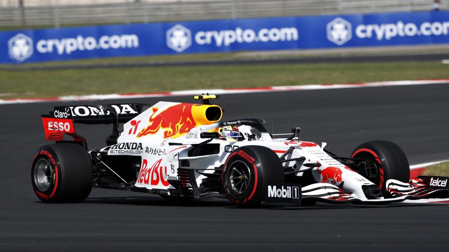 En Bahréin ganó Charles Leclerc, en Arabia Saudita lo hizo Max Verstappen En Bahréin ganó Charles Leclerc, en Arabia Saudita lo hizo Max Verstappen