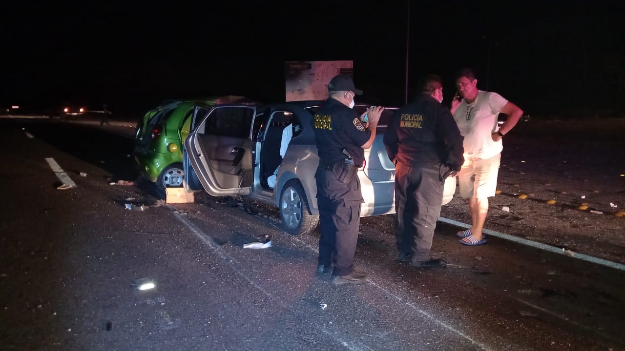 El reporte del accidente fue dado a conocer a las 21:00 horas de este sábado El reporte del accidente fue dado a conocer a las 21:00 horas de este sábado