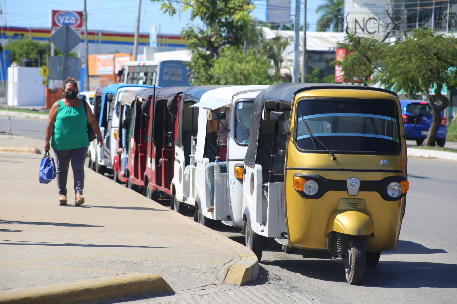 La nueva normativa para incluir a los mototaxis será redactada por la IMDUT para ser enviada al Congreso de Yucatán La nueva normativa para incluir a los mototaxis será redactada por la IMDUT para ser enviada al Congreso de Yucatán