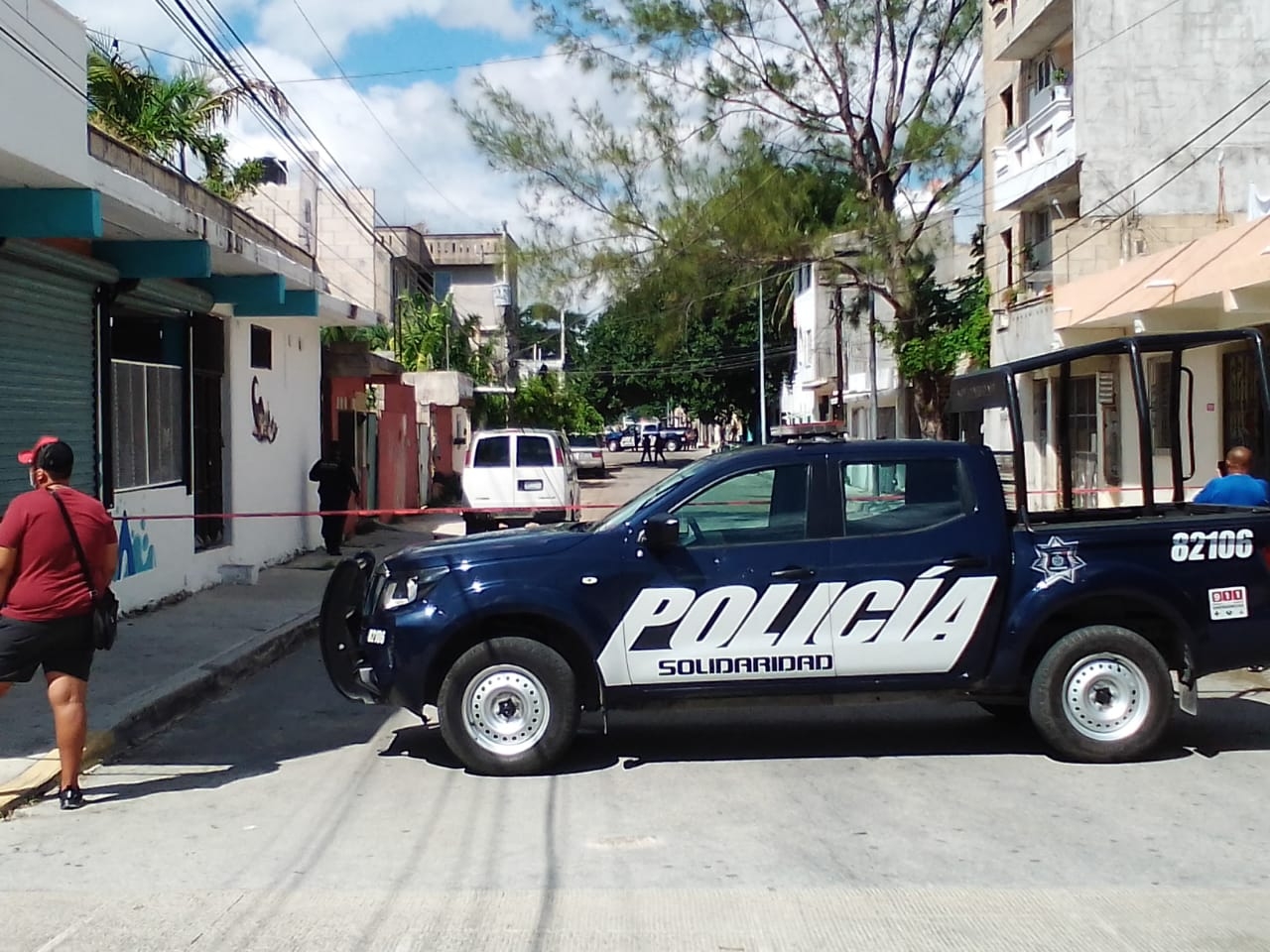 Al lugar llegaron elementos del ejército mexicano en espera de la llegada del personal de la Fiscalía General del Estado Al lugar llegaron elementos del ejército mexicano en espera de la llegada del personal de la Fiscalía General del Estado