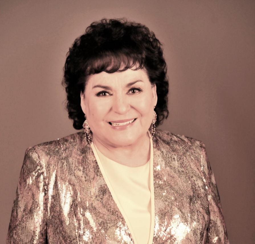 Carmen Salinas siempre ha compartido su afición por el equipo de fútbol mexicano de las Chivas, uno de los clubes más grandes de México