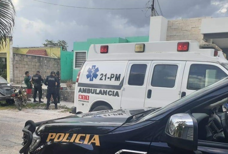 Paramédicos intentaron reanimar a la persona con RCP, antes de trasladarlo a la clínica