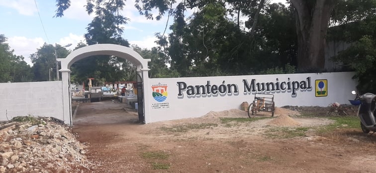 Algunas tumbas del Panteón de Kantunilkín lucen descuidadas, y la urgencia de su ampliación no es tema importante para el Ayuntamiento