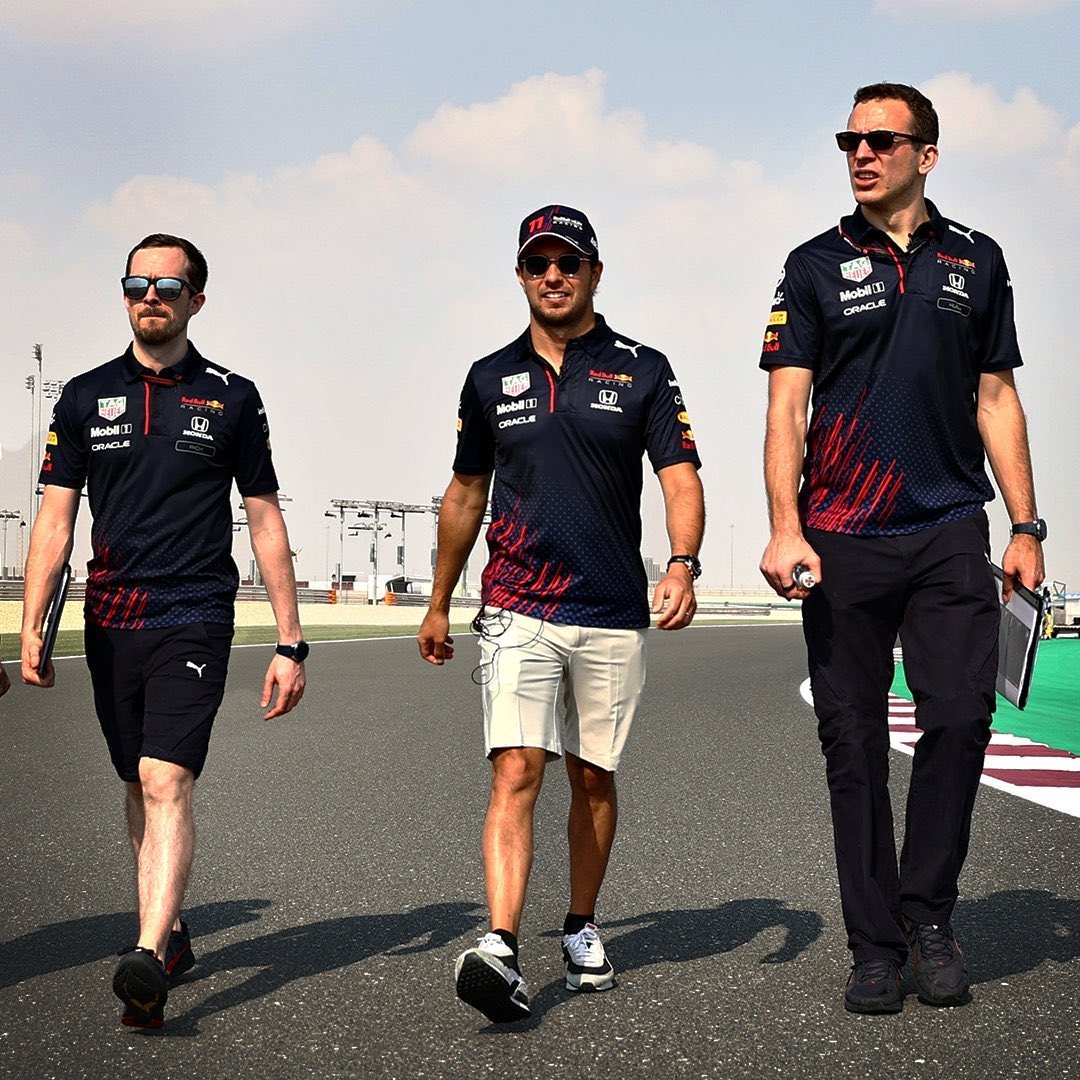 "Checo" Pérez reconoce que las últimas competencias serán mucho más fuertes "Checo" Pérez reconoce que las últimas competencias serán mucho más fuertes