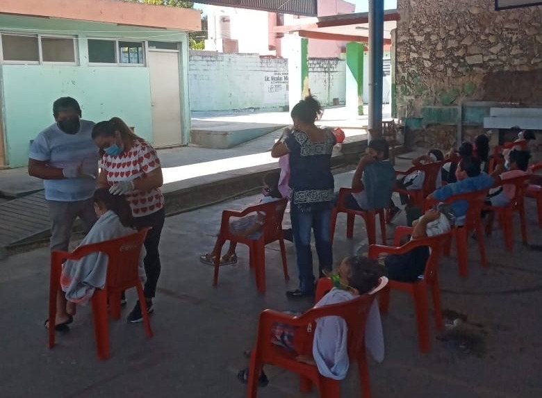 Padres de familia y profesores dijeron sentirse aliviados y alegaron que llevaban tiempo luchando contra los parásitos