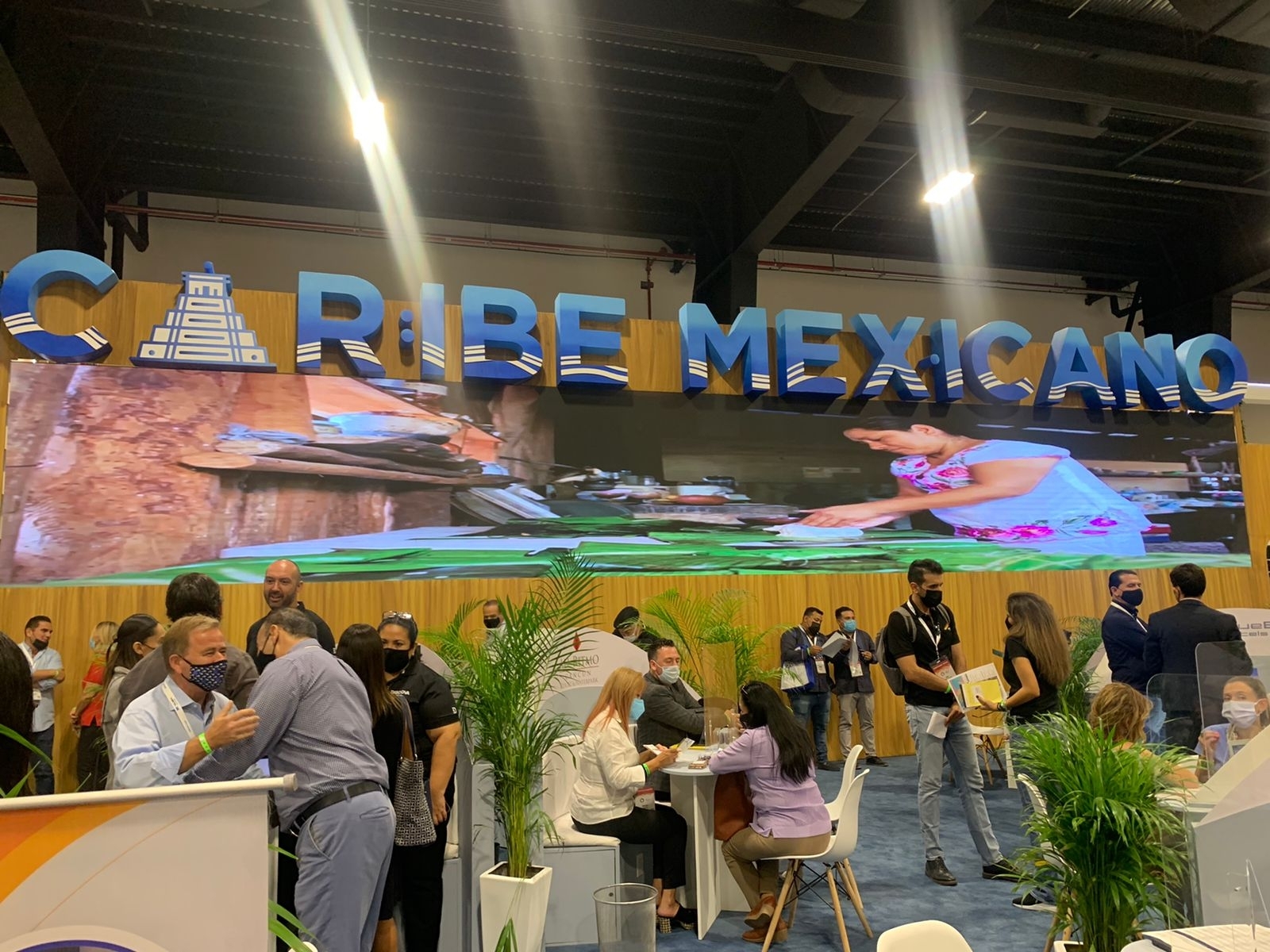 Cancún y la Riviera Maya son, por excelencia, los lugares preferidos para vacacionar, pero la violencia opaca sus bellezas, indican empresarios